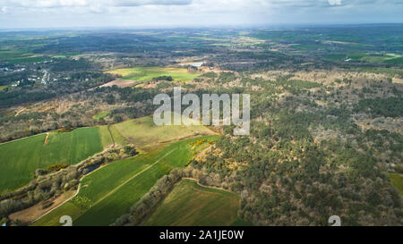 Landes de Monteneuf (Bretagne, nord-ouest de la France) : Vue aérienne des landes de Monteneuf, une réserve naturelle régionale dans la forêt de Brocéliande Banque D'Images