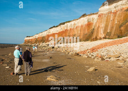 Les falaises de craie rouge et blanc à Hunstanton, North Norfolk, UK Banque D'Images