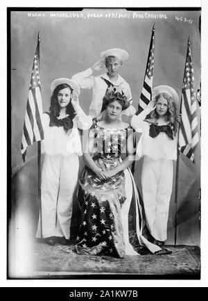 Norma Hornberger, reine du carnaval d'Asbury Park [avec trois enfants salut] Banque D'Images