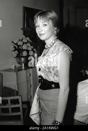 Shirley MacLaine, vers 1963 Référence de dossier 33848-691THA Banque D'Images