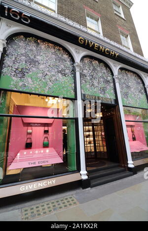 Le 26 septembre 2019, Londres, Royaume-Uni : magasin Givenchy dans la Mode et bijoux de luxe shopping sur New Bond Street à Londres. (Crédit Image : © Keith Mayhew/SOPA des images à l'aide de Zuma sur le fil) Banque D'Images