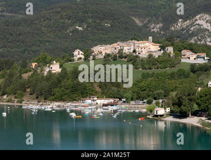 Village de Saint Julien du Verdon en Provence, France Banque D'Images