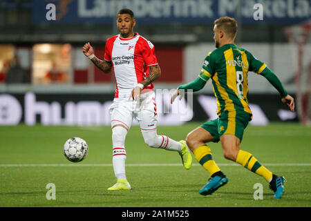 Emmen, Pays-Bas. Août 30, 2019. EMMEN, 27-09-2019, le stade Oude Meerdijk, saison 2019/2020, l'Eredivisie néerlandaise, FC Emmen player Sergio Pena pendant le match FC Emmen - ADO La Haye. Credit : Pro Shots/Alamy Live News Banque D'Images