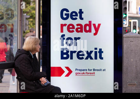 London UK. 27 septembre 2019. Préparez-vous à Brexit HM la publicité gouvernementale dans les abribus. Banque D'Images