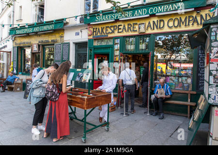 Librairie Shakespeare and Company, Paris, France. Banque D'Images