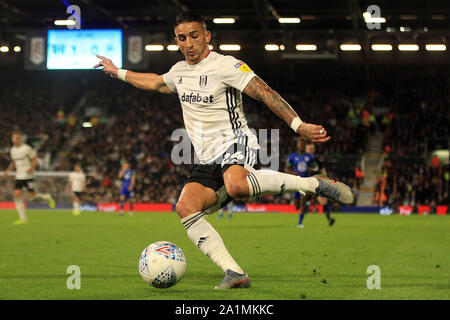 Londres, Royaume-Uni. 27 Sep, 2019. Anthony Knockaert de Fulham en action. Match de championnat Skybet EFL, Fulham v Wigan Athletic à Craven Cottage, à Londres, le vendredi 27 septembre 2019. Cette image ne peut être utilisé qu'à des fins rédactionnelles. Usage éditorial uniquement, licence requise pour un usage commercial. Aucune utilisation de pari, de jeux ou d'un seul club/ligue/dvd publications pic par Steffan Bowen/Andrew Orchard la photographie de sport/Alamy live news Crédit : Andrew Orchard la photographie de sport/Alamy Live News Banque D'Images