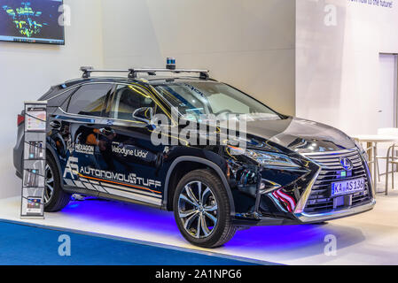 Francfort, Allemagne - Sept 2019 : Lexus SUV NX noir auto voiture conduite, IAA International Motor Show Salon International de l'auto. Banque D'Images