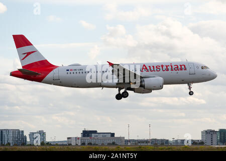 OE-LB, 23 septembre 2019, l'Airbus A320-214-1189 atterrissage à l'aéroport Paris Roissy Charles de Gaulle à la fin de l'Austrian Airlines OS409 venant de Vi Banque D'Images