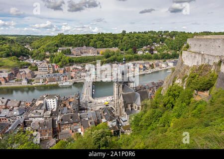 Dinant, province de Namur, en Wallonie, Belgique, sur la Meuse, Notre-Dame de Dinant collégiale, citadelle de Dinant, Banque D'Images