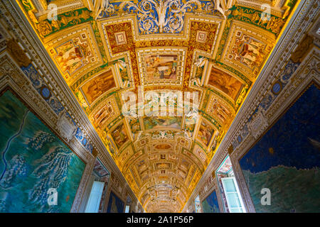 Galerie des Cartes géographiques, les Musées du Vatican, Vatican, Rome, Italie, Europe Banque D'Images