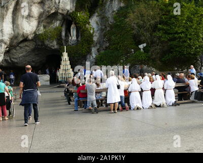 Lourdes, 3ème centre de pèlerinage chrétien, après Rome et Jérusalem, et le premier centre de pèlerinage catholique français Banque D'Images