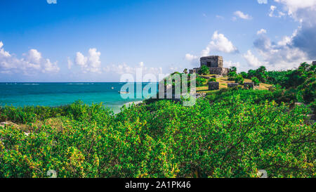 Ruines Maya avec vue sur l'océan dans la région de Yucatan, Mexique Banque D'Images