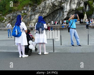 Lourdes, 3ème centre de pèlerinage chrétien, après Rome et Jérusalem, et le premier centre de pèlerinage catholique français Banque D'Images