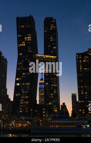 New York City au coucher du soleil. Banque D'Images