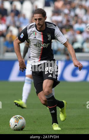 Allianz Stadium, Turin, Italie. 28 Sep, 2019. Football Serie A, la Juventus Football Club versusSPAL ; Adrien rabiot de la Juventus sur la balle : Action Crédit Plus Sport/Alamy Live News Banque D'Images