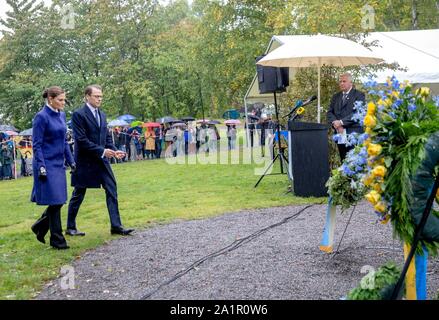Stockholm, Suède. 28 Sep, 2019. La princesse Victoria et le Prince Daniel de Suède au Minnesmonumentet à Djurgarden à Stockholm, le 28 septembre 2019, pour assister à la cérémonie de commémoration M/S EstoniaCredit : Albert Nieboer/ Pays-Bas OUT/Point de vue OUT |/dpa/Alamy Live News Banque D'Images