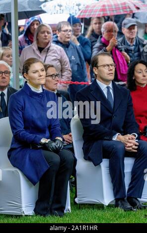 Stockholm, Suède. 28 Sep, 2019. La princesse Victoria et le Prince Daniel de Suède au Minnesmonumentet à Djurgarden à Stockholm, le 28 septembre 2019, pour assister à la cérémonie de commémoration M/S EstoniaCredit : Albert Nieboer/ Pays-Bas OUT/Point de vue OUT |/dpa/Alamy Live News Banque D'Images