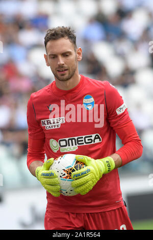 Allianz Stadium, Turin, Italie. 28 Sep, 2019. Football Serie A, la Juventus Football Club versus SPAL ; Etrit Berisha, le gardien de but de l'Action Crédit : Spal Plus Sport/Alamy Live News Banque D'Images