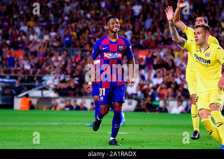Barcelone - SEP 24 : Anssumane Ansu Fati joue au match de la Liga entre le FC Barcelone et Villarreal CF au Camp Nou le 24 septembre 201 Banque D'Images