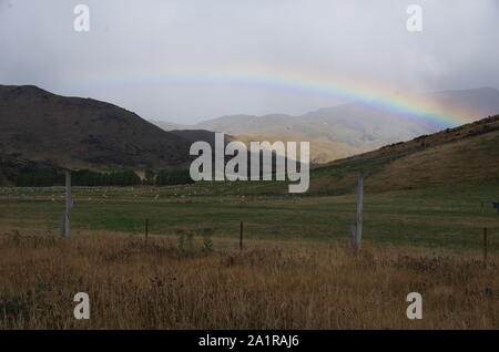 Arc-en-ciel. Te Araroa Trail. L'île du Sud. Nouvelle Zélande Banque D'Images