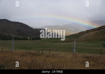 Arc-en-ciel. Te Araroa Trail. L'île du Sud. Nouvelle Zélande Banque D'Images