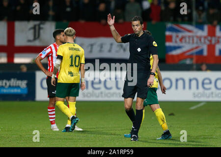 Paris, France. 28 Sep, 2019. Paris, 28-09-2019, Fortuna Sittard - Sparte, saison 2019-2020 de l'Eredivisie néerlandaise, arbitre Richard Martens : Crédit Photos Pro/Alamy Live News Banque D'Images