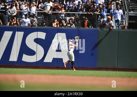 San Francisco, Californie, USA. 28 Sep, 2019. Pendant le jeu MLB entre les Dodgers de Los Angeles et San Francisco Giants au parc d'Oracle à San Francisco, Californie. Chris Brown/CSM/Alamy Live News Banque D'Images