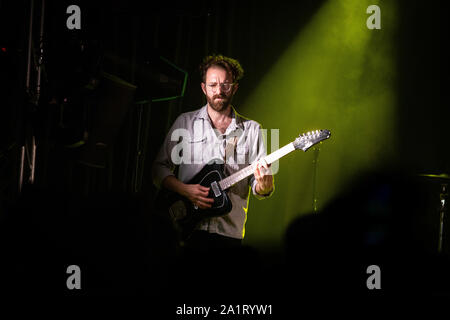 Le jeune géant dans la Santeria concerto alla Toscana - Santeria Social Club, Milan. Foto di Davide Merli Banque D'Images