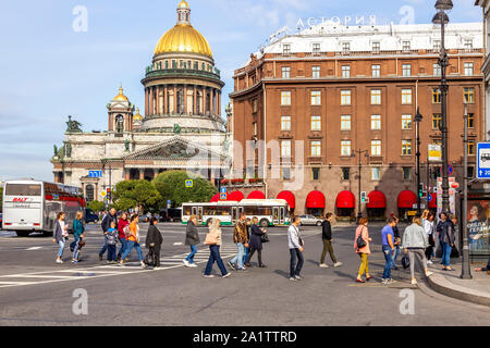 La Cathédrale St Isaac durant la matinée de la Place St Isaac, St Petersbourg, Russie. Banque D'Images