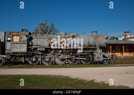 Old rusty railway le moteur à Haapsalu gare à Haapsalu, Estonie, pays Baltes, Europe Banque D'Images