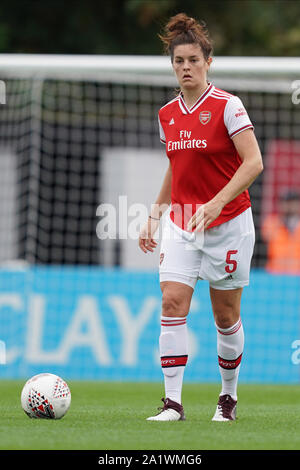 Manchester, Angleterre - 29 SEPTEMBRE : Jennifer Beattie d'Arsenal sur la balle au cours de la FA Women's super match de championnat entre Arsenal et Brighton & Hove Albion WFC à Meadow Park, le 26 septembre 2019 à Borehamwood, Angleterre. Sport : Crédit Photo Presse/Alamy Live News Banque D'Images