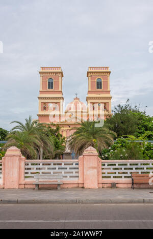 Pondicherry/Inde- 3 septembre 2019 : l'église Notre Dame des Anges à Pondicherry, Puducherry Banque D'Images