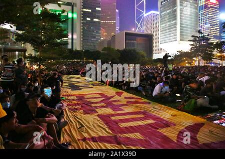 Hong Kong, Chine. 28 Sep, 2019. Centaines de milliers d'assister à une assemblée générale à Tamar Park, Amirauté, marquant le 5e anniversaire de circulation à Hong Kong. Gonzales : Crédit Photo/Alamy Live News Banque D'Images