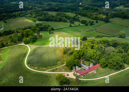 Vue aérienne de Frank Lloyd Wright's farm près de 'Taliesin' près de Spring Green, Wisconsin, USA. Banque D'Images