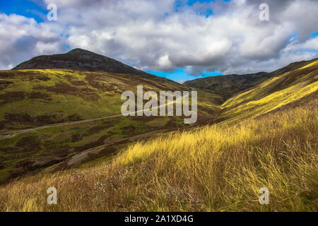 Paysage rural écossais. Braemar, Aberdeenshire, Scotland, UK. Royal Deeside entre Braemar et Ballater. Montagnes de Cairngorm. Banque D'Images