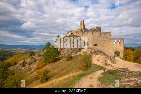 Le château de Cachtice, résidence d'Elisabeth Bathory, Slovalia Banque D'Images