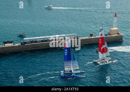 Une vue aérienne de la France SailGP SailGP & Japon catamarans F50 de l'équipe au cours de l'SailGP à Marseille Banque D'Images