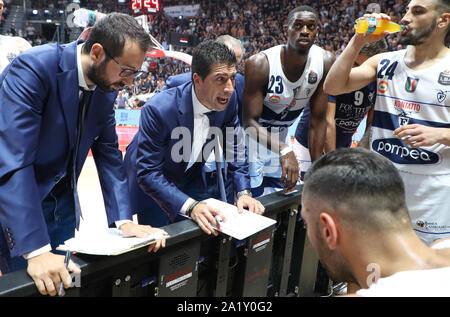 Bologne, Italie, 29 Sep 2019, ANTIMO MARTINO , COACH Fortitudo Bologne POMPEA, lors de Fortitudo Bologne Vs Umana Venezia Reyer - Basket-ball italien une série Championship - Crédit : LPS/Michele Nucci/Alamy Live News Banque D'Images