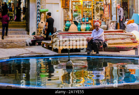 Ancienne Plaza dans un bazar. Banque D'Images