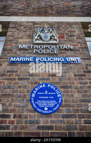 Londres La police maritime wapping Banque D'Images