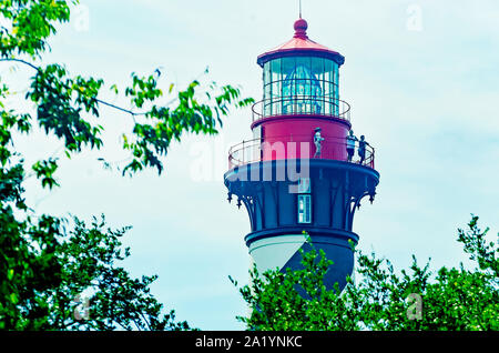 Le phare de Saint Augustine est représenté à travers les arbres, le 6 septembre 2019, à Saint Augustine, en Floride. Le phare, construit en 1874, est toujours en opération. Banque D'Images