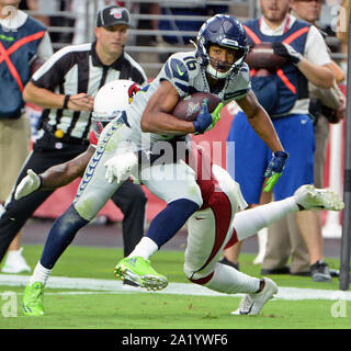 Glendale, États-Unis. Sep 29, 2019. Seattle Seahawks' Tyler Lockett ressemble pour plus de verges au quatrième quart contre les Arizona Cardinals au stade de State Farm, à Glendale (Arizona) le dimanche, Septembre 29, 2019. Les Seahawks défait les cardinaux 27-10. Photo par Art Foxall/UPI UPI : Crédit/Alamy Live News Banque D'Images