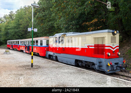 Budapest, Hongrie - 09 29 2019 - chemin de fer pour enfants à Budapest, Hongrie sur une journée d'été. Banque D'Images