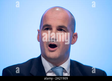 Manchester, UK. Sep 30, 2019. Jake Berry, Ministre d'État (ministre de l'administration centrale et locale) et député de Rossendale et Darwen parle lors de la deuxième journée du congrès du parti conservateur à Manchester. Credit : Russell Hart/Alamy Live News Banque D'Images