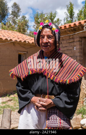 Un événement touristique dans le village indigène de Tarabuco Puka Puka près de réunion, les gens Quechuan, Sucre, Bolivie, Amérique Latine Banque D'Images