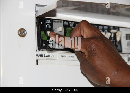 Close-up de part de couper l'interrupteur principal sur un standard, Afrique du Sud. Banque D'Images