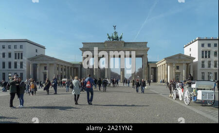 Berlin, Allemagne - 25 février 2019 - Vue de la porte de Brandebourg à Berlin, Allemagne. Banque D'Images