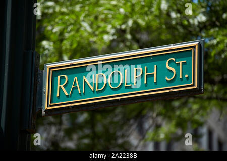 Randolph Street Chicago en vert les noms de rue plaques nominatives street sign Chicago Illinois Etats-Unis d'Amérique Banque D'Images