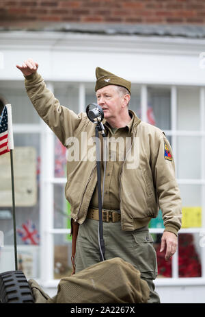 Pays de Galles, Welshpool 1940 week-end de Septembre, 2019. Johnson Jeep 1940 chanter des chansons de sa jeep. Banque D'Images