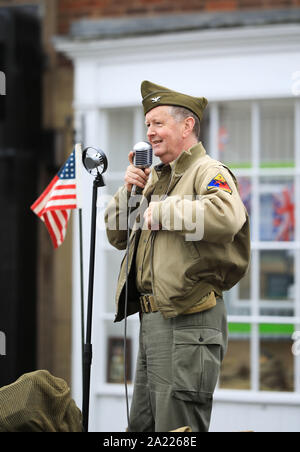 Pays de Galles, Welshpool 1940 week-end de Septembre, 2019. Johnson Jeep 1940 chanter des chansons de sa jeep. Banque D'Images